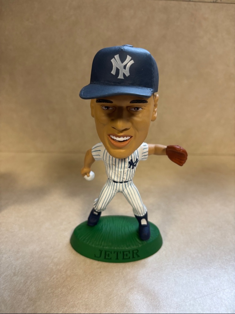 AWESOME HTF 1998 MLB Derek Jeter XL Corinthian Headliner Open New York Yankees